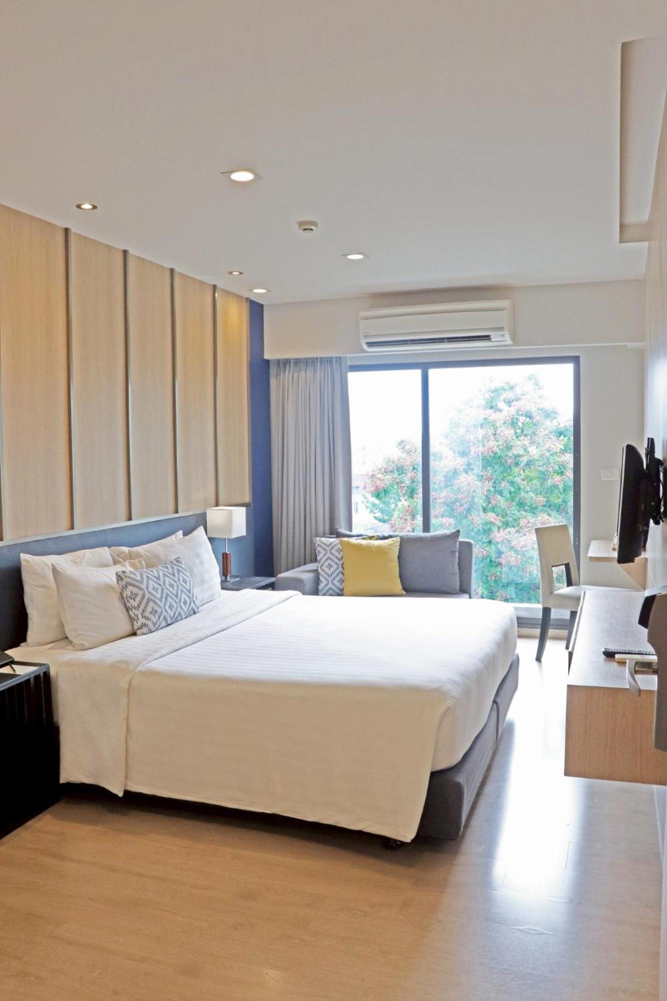 The Residence On Thonglor By Uhg Bangkok Exterior foto